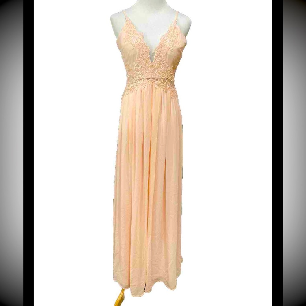 Dreamy Embroidered Dress - Blush